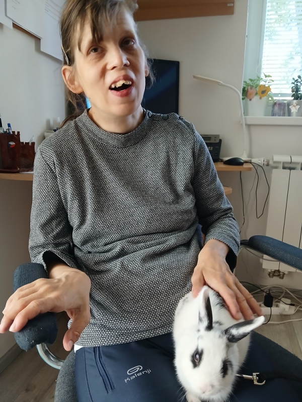 KRÁLIČÍ TERAPEUT V DOMOVINCE